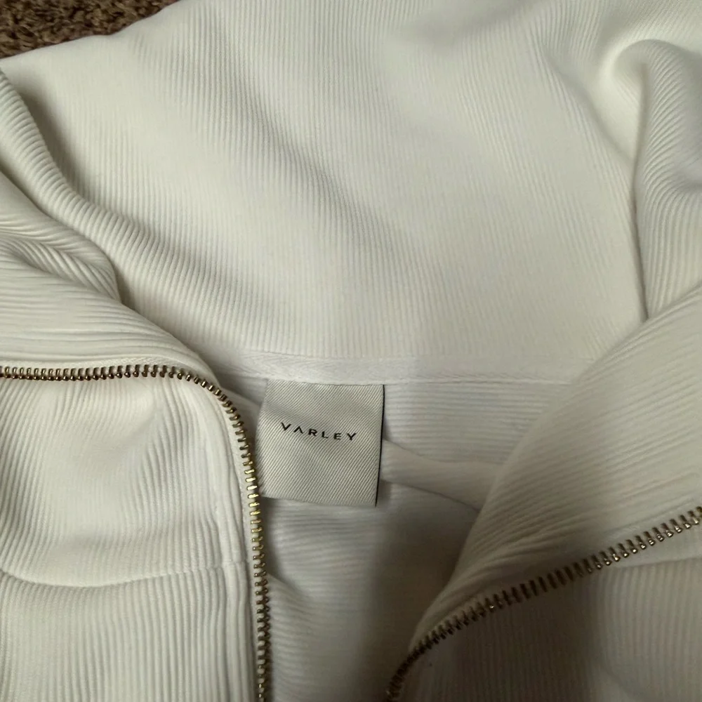 Varley ells jacket in egret